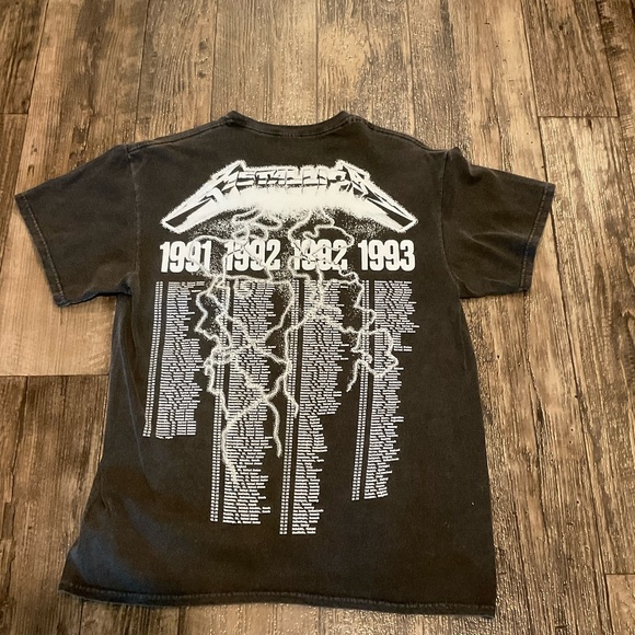 Metallica Tops - New, Graphic T, METALLICA Size S 1991-1993 Tour Dates , Sz medium